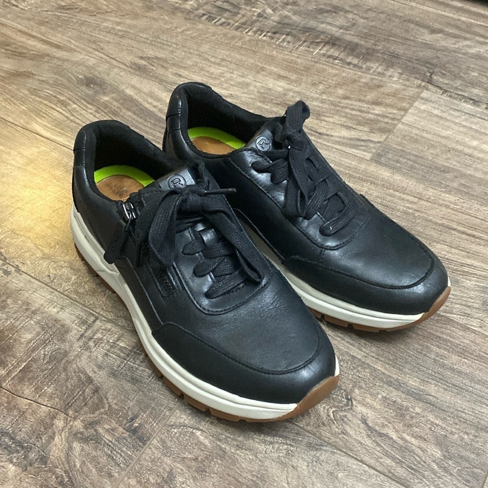 Rockport Pulse Tech Black Leather Sneaker With Side Zipper Size 7.5